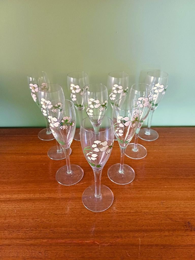 10 vintage Perrier-Jouët champagneglazen jaren 60 - 70, Verzamelen, Glas en Drinkglazen, Ophalen