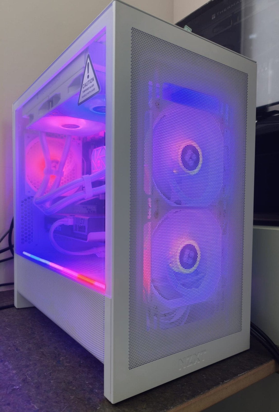 PC de jeu blanc NZXT RGB avec RTX 5060, Enlèvement, Gaming, SSD