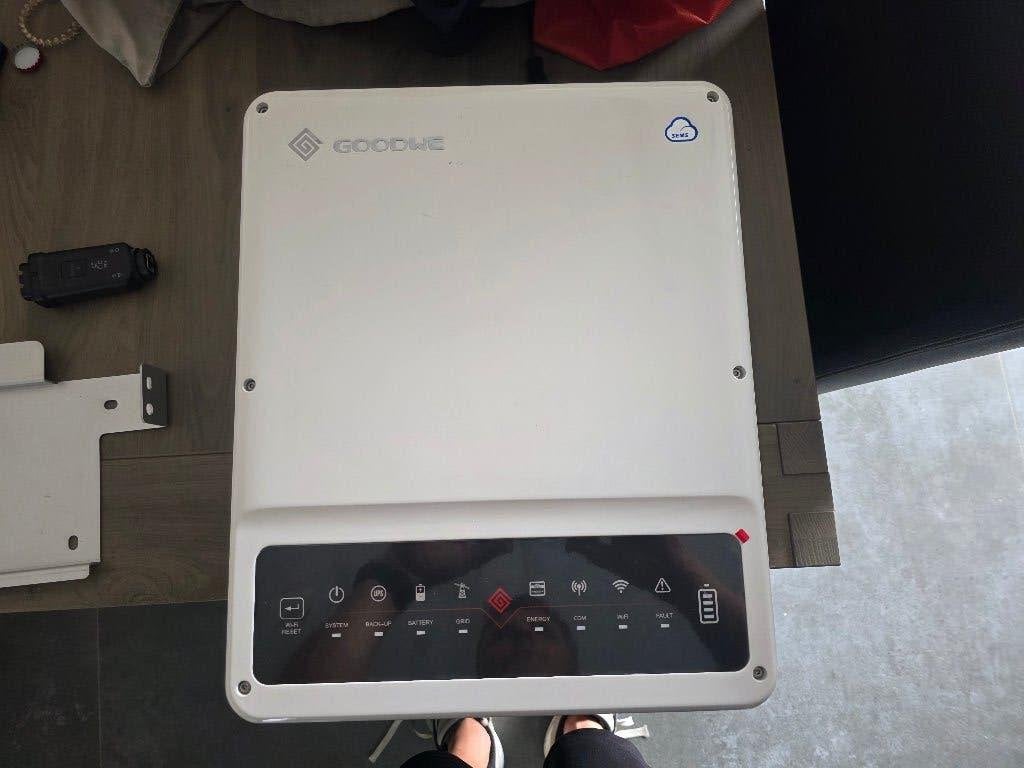 Goodwe AC COUPLED INVERTER, Doe-het-zelf en Bouw, Zonnepanelen en Toebehoren, Ophalen, Zo goed als nieuw, Compleet systeem