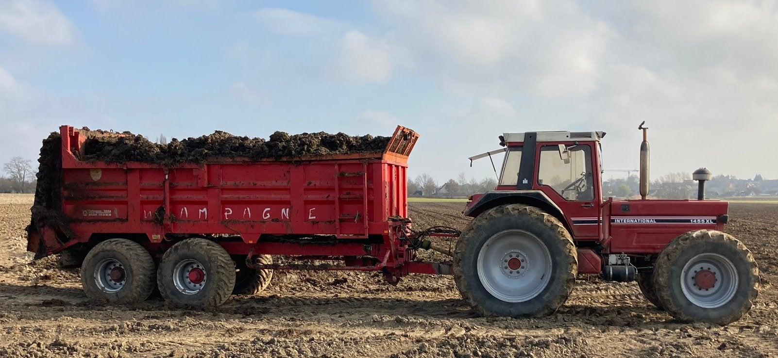 Mestwagen la campagne, Zakelijke goederen, Landbouw | Werktuigen, Ophalen