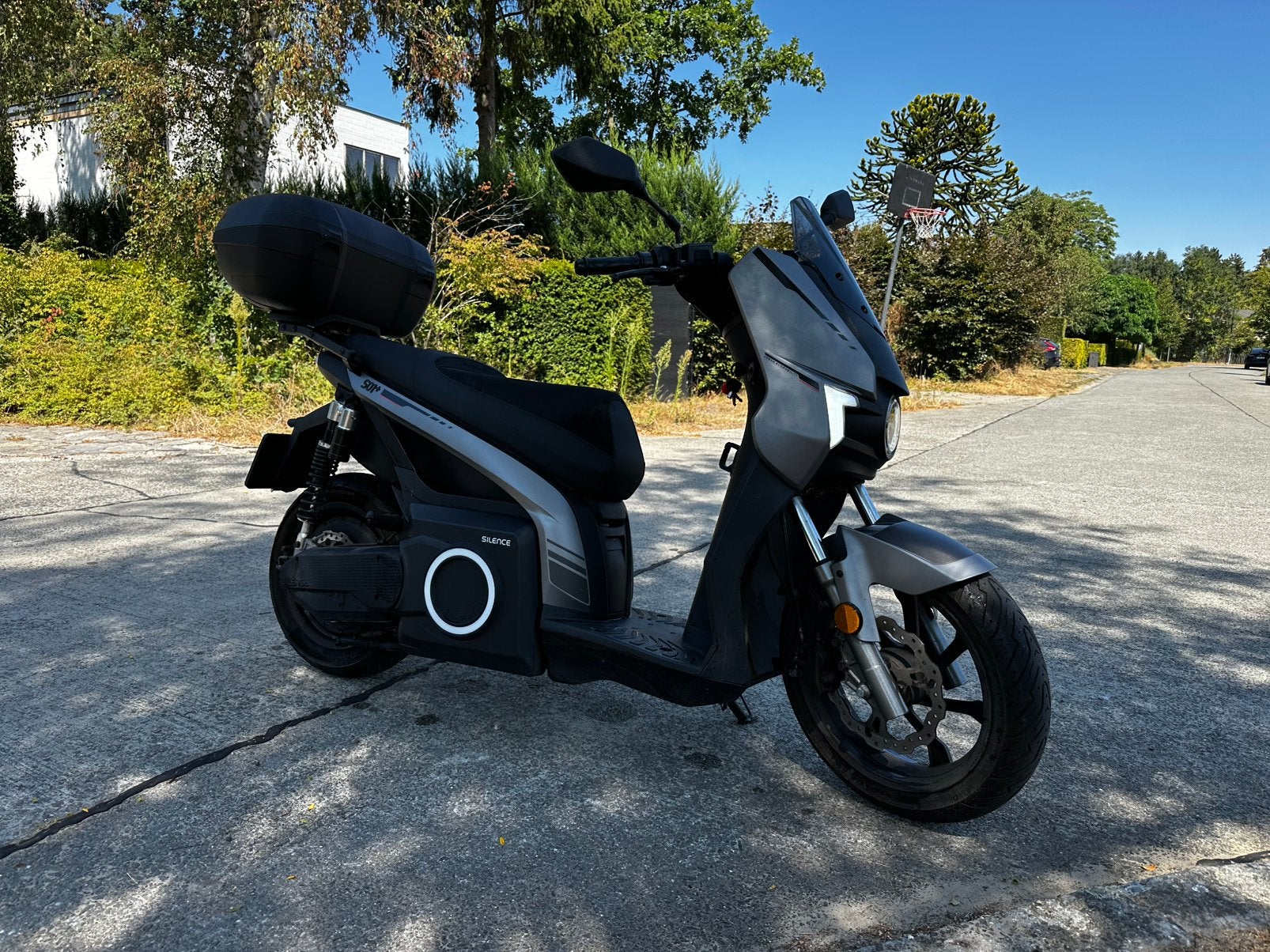 Silence S01+ elektrische scooter (100km/u)  6.722 km + Givi, Particulier, Gebruikt