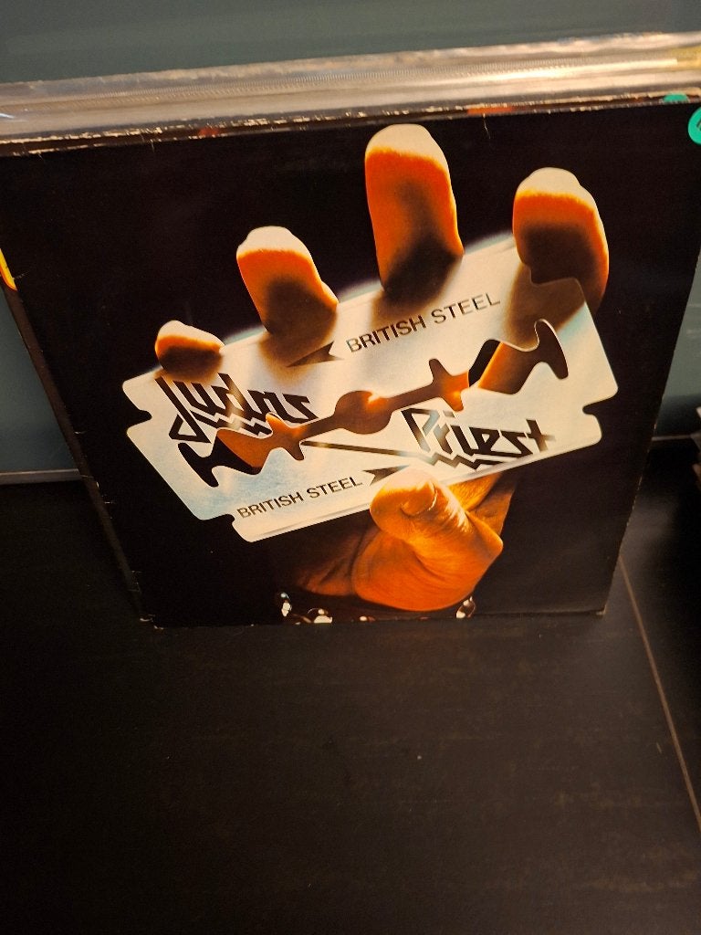 lp - judas priest - british steel - vak 11, LP, Gebruikt, Hardrock, Ophalen of Verzenden