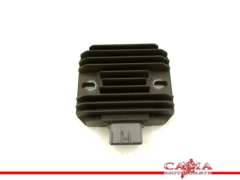 REGULATEUR DE TENSION Kawasaki, Motos, Dhr. S. di Majo, Utilisé, Info@cama-motorparts.nl, P.J. Troelstraweg 8 8
3144 CX  MAASSLUIS, NL