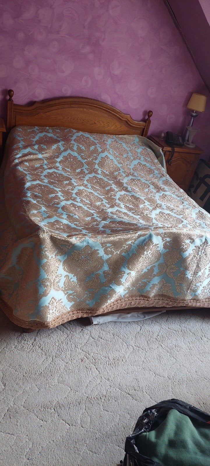 bedsprei 2 persoons 1.80cm breedte 57cm zijkant, Huis en Inrichting, Ophalen of Verzenden, Zo goed als nieuw, Overige kleuren
