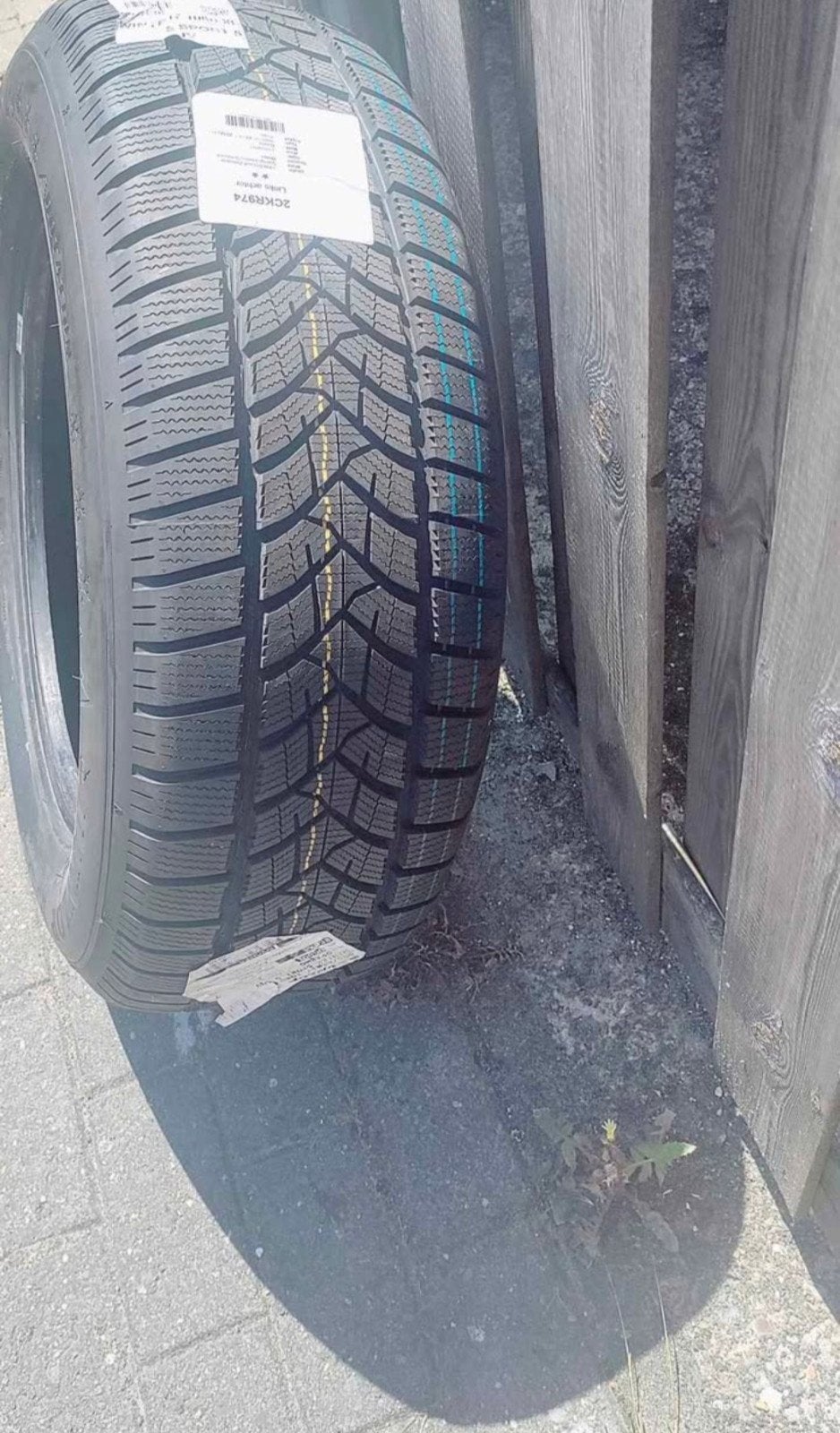 winterbanden nieuw 235/35 R17, Enlèvement