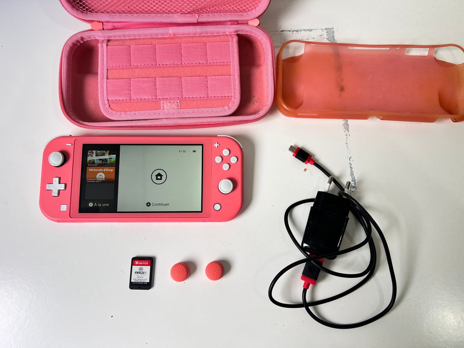NINTENDO SWITCH LITE ROZE CONSOLE MET 1 GAME - HOESJE, Ophalen of Verzenden, Zo goed als nieuw
