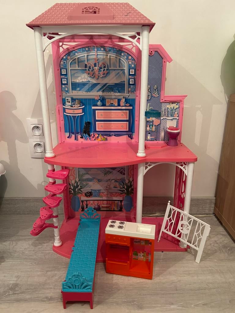 Poppenhuis, Kinderen en Baby's, Ophalen of Verzenden, Zo goed als nieuw, Poppenhuis