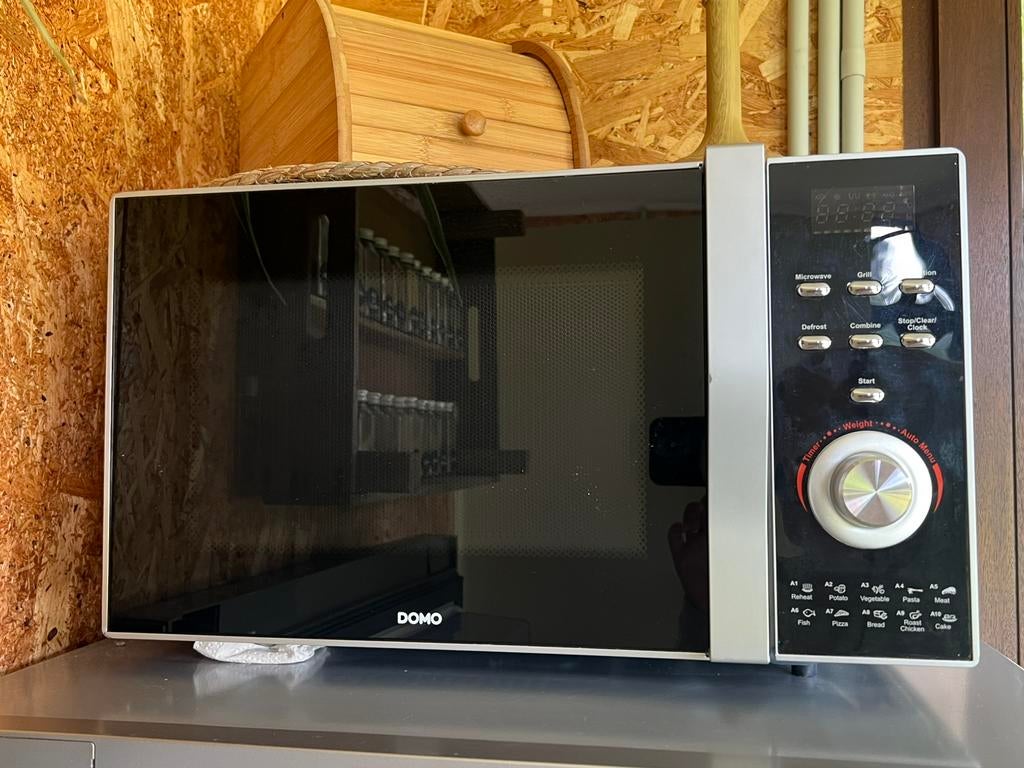 Combi micro+oven+grill DOMO - werkt perfect - in nette staat, Elektronische apparatuur, Microgolfovens, Zo goed als nieuw, Grill