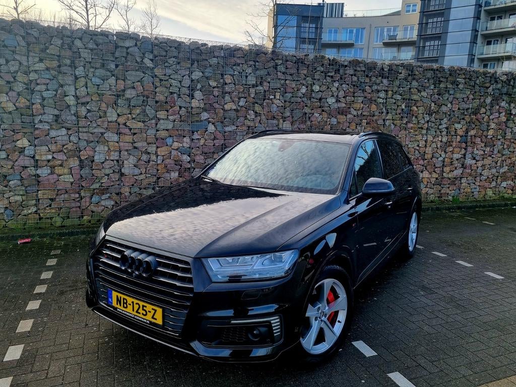 Zeer mooie audi q7 diesel  hybride van 29 december 2016, Autos, Audi, Cuir, Achat, Hybride Électrique/Diesel, 5 portes