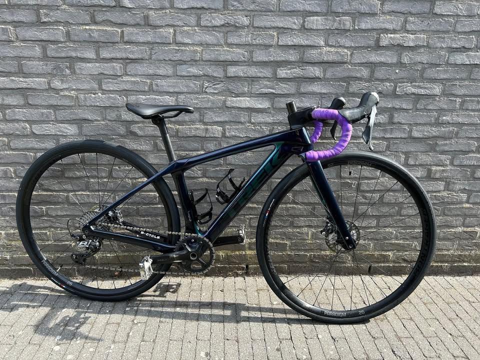 Trek Domane SL6, Fietsen en Brommers, 28 inch, Gebruikt, Carbon, 10 tot 15 versnellingen