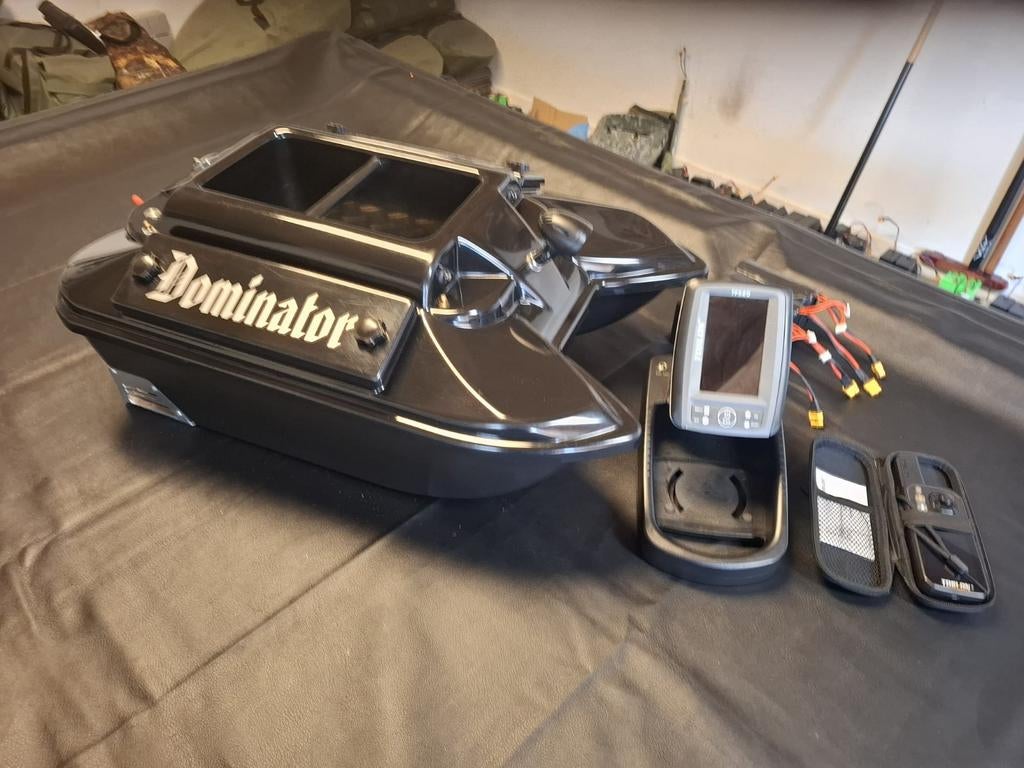 Voerboot dominator full option met Garantie, Watersport en Boten, Ophalen of Verzenden