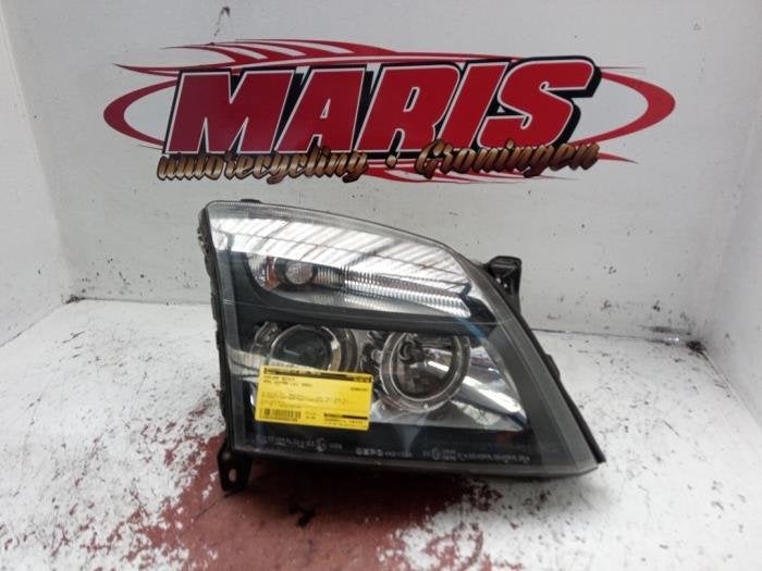 Phare droit d'un Opel Vectra, -, -, Opel, 3 mois de garantie