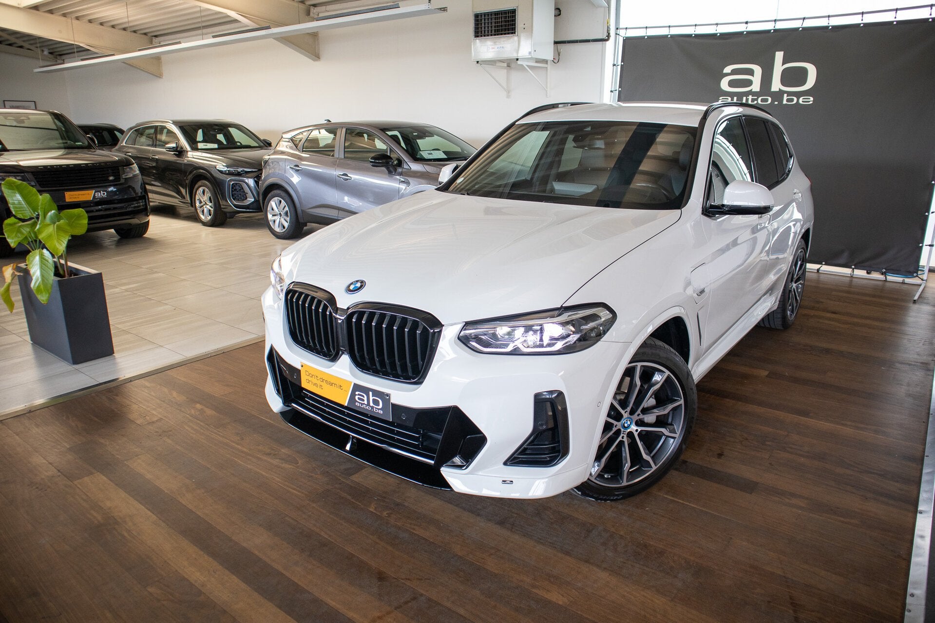 BMW X3 30e M-SPORT xDRIVE CARPLAY, CAMERA, STUUR + ZETELVER, Auto's, 1998 cc, Zwart, 0 kg, 216 kW
