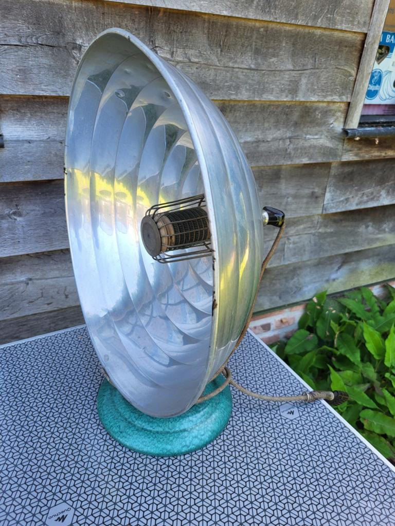 Beau chauffage/lampe chauffante électrique vintage, Antiquités & Art, Enlèvement ou Envoi
