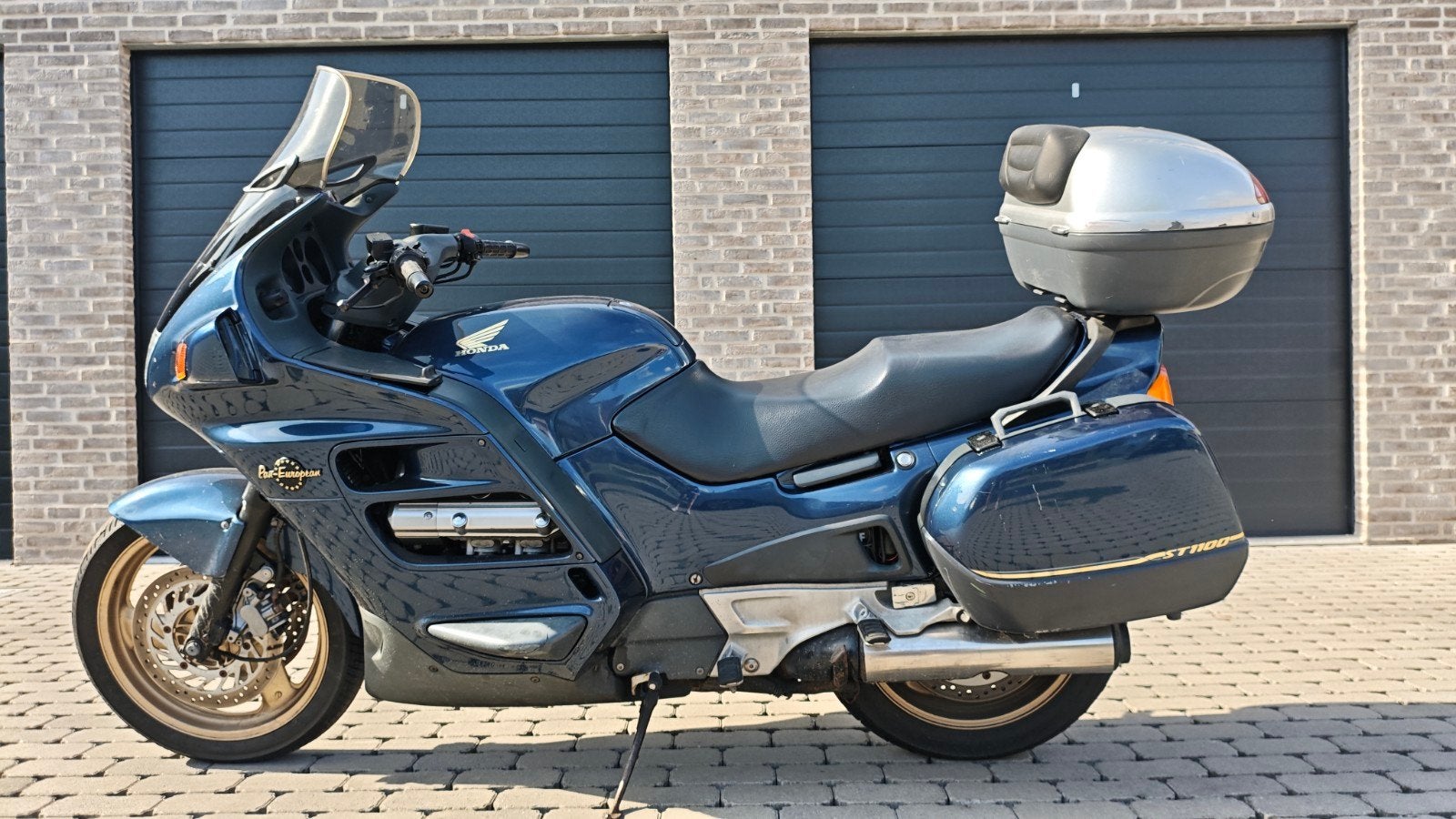 pan european ST1100, Bedrijf