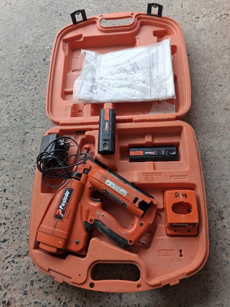 Cloueuse paslode IM250A, Bricolage & Construction, Enlèvement, Neuf, Cloueuse/agrafeuse, Hilti