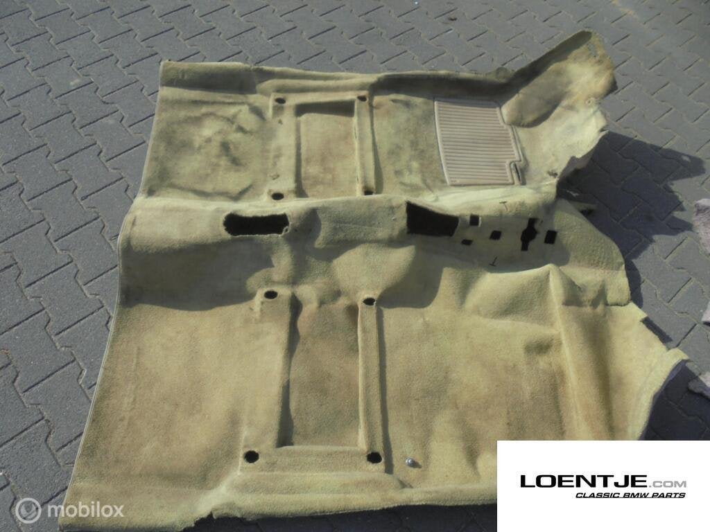 Vloerbedekking BMW e28 tapijt 518 520 525 528i etc, Auto-onderdelen, Gebruikt, Ophalen of Verzenden, BMW
