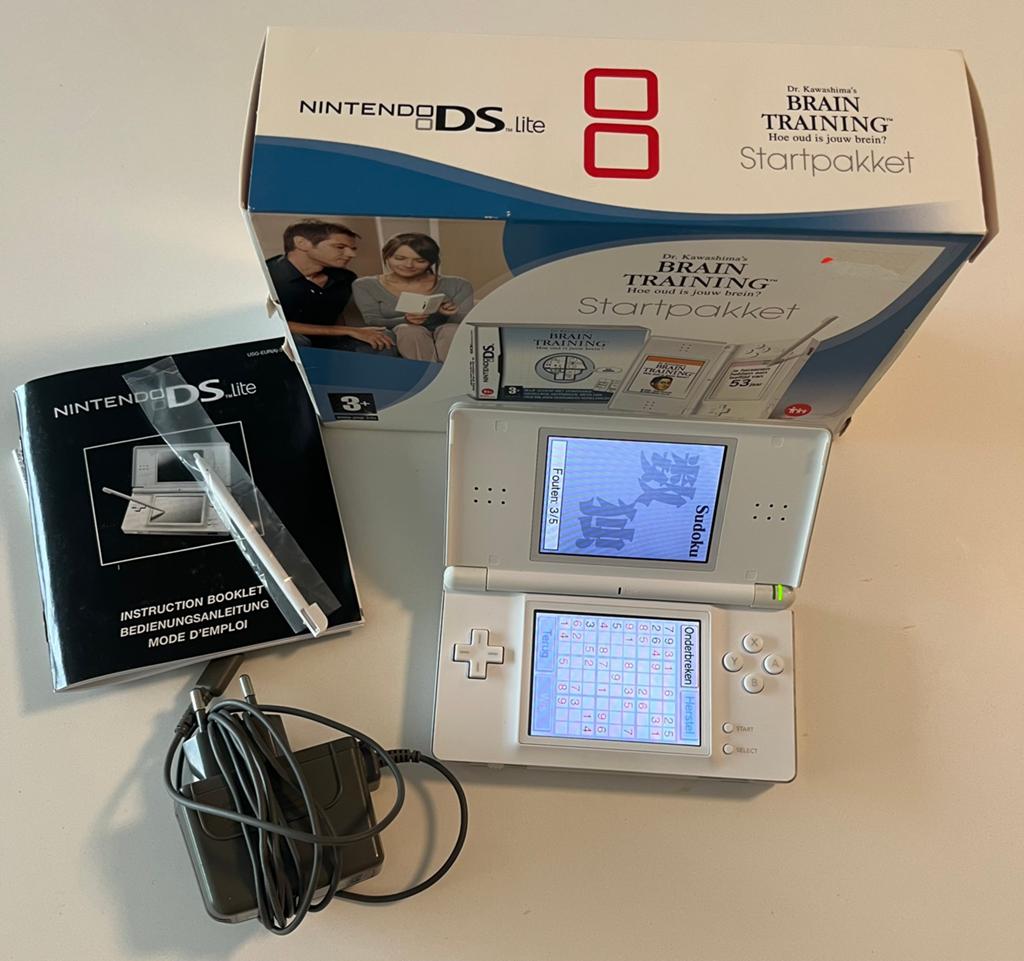 Ds lite, Games en Spelcomputers, Spelcomputers | Nintendo DS, Ophalen, Zo goed als nieuw, DS Lite