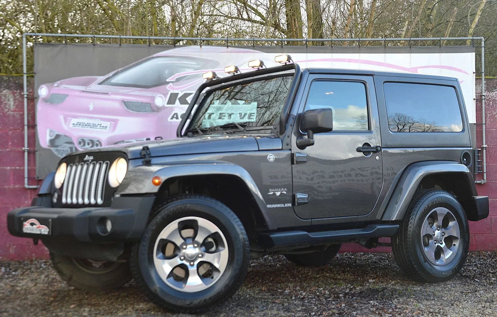 Jeep Wrangler 2.8CRD Sahara FULL CAB BOITE AUT NAV CUIR 31.8, Autos, Cuir, Argent ou Gris, Achat, Euro 6