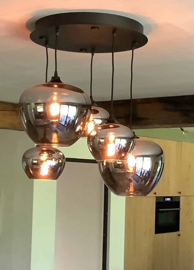 Design hanglamp met 5 glazen, gefumeerde bollen Looiershuis, Huis en Inrichting, Ophalen, Zo goed als nieuw, Glas