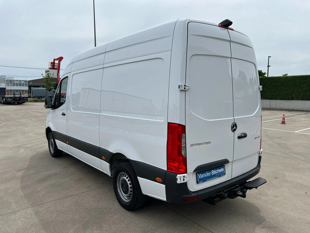Mercedes-Benz Sprinter 317 L2 - H2 - AUTOMAAT - 3,5 T SLEEP, Auto's, Bestelwagens en Lichte vracht, Automaat, Achterwielaandrijving