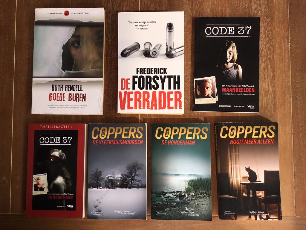 Boeken thrillers, Boeken, Ophalen of Verzenden