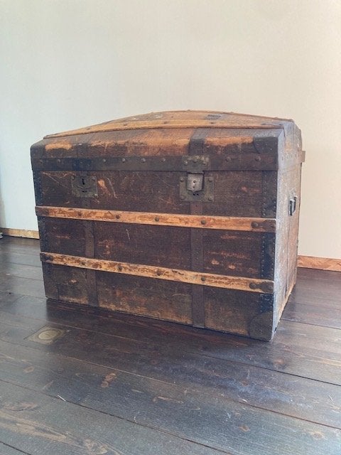 Antieke hutkoffer in hout en metaal 80x65x50, Enlèvement