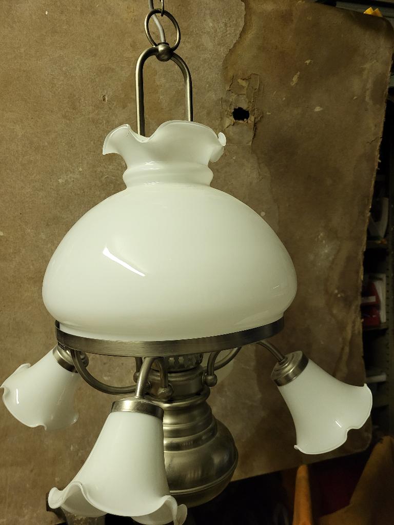 LUSTRE, Enlèvement