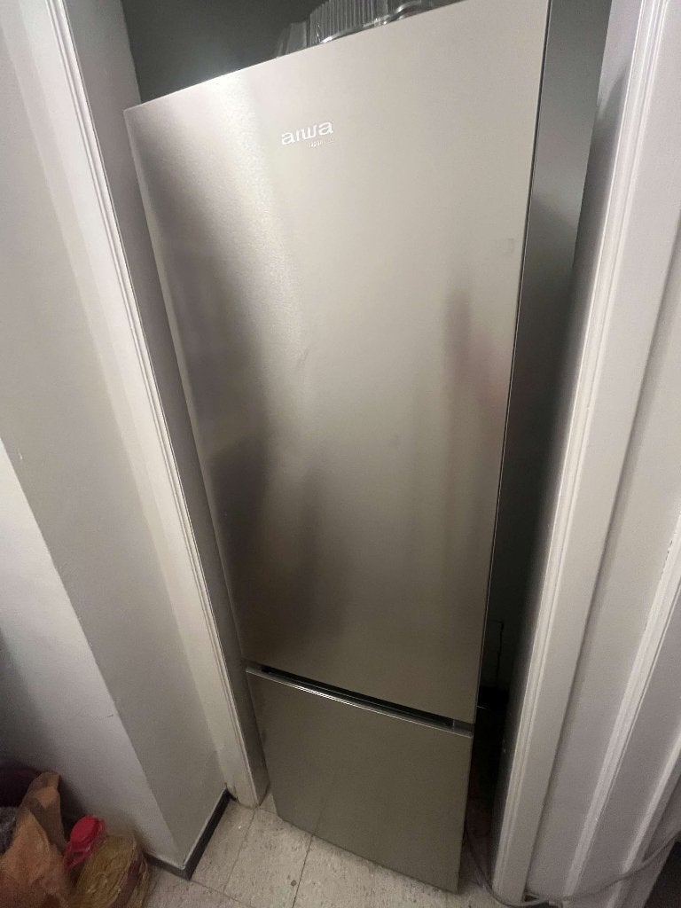 Réfrigérateur Aiwa, Ophalen, 200 liter of meer, 60 cm of meer, Met aparte vriezer