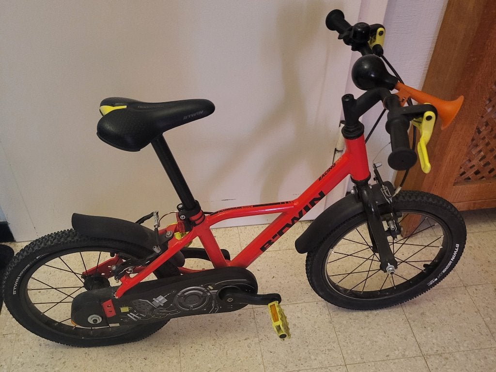 Vélo enfant B'Twin 16 pouces, Vélos & Vélomoteurs, Vélos | Vélos pour enfant, Frein sur jante, Enlèvement, B twin, Comme neuf
