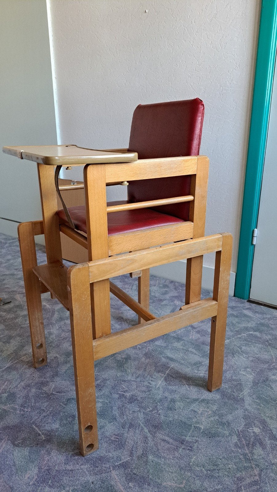 Kinderblokstoel ook te gebruiken als tafel en stoel, Ophalen