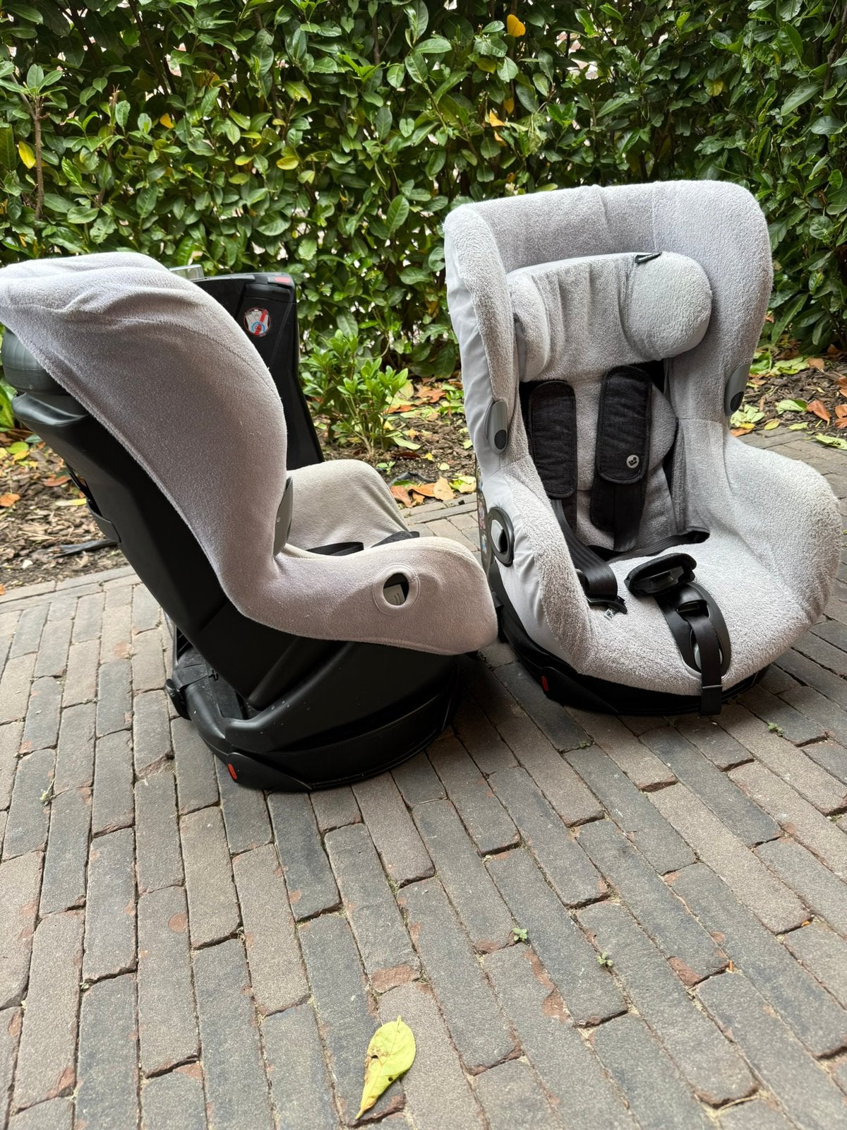 Maxi-Cosi Axxis 2 autostoelen draaibaar 9m tot 4 jaar, Ophalen, Zo goed als nieuw, Maxi-Cosi