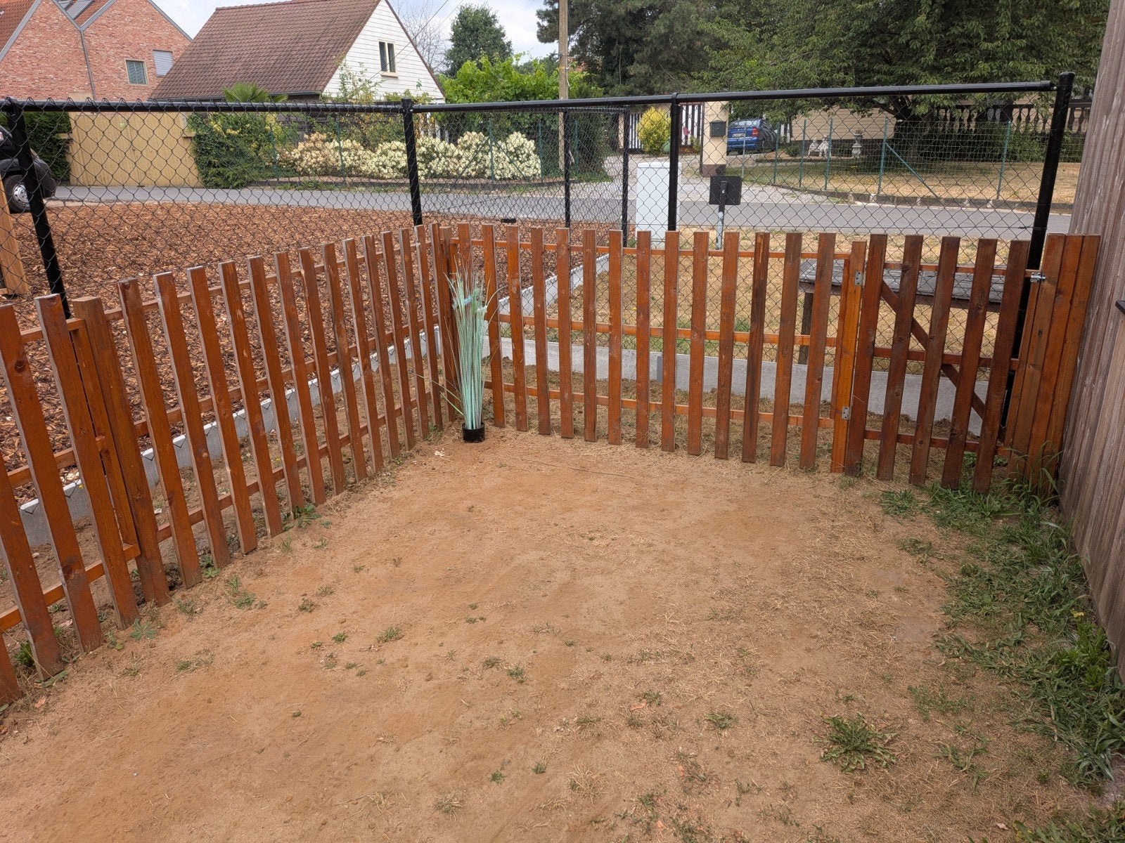 houten omheining +- 30 meter lang met 2 poortjes, Enlèvement