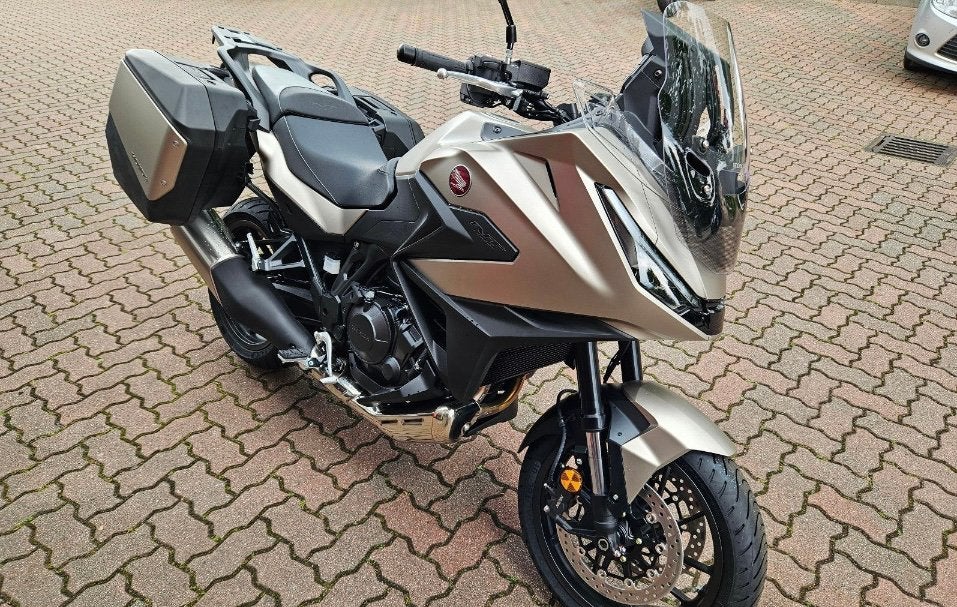 Honda NT 1100 ( nieuwste model ), Motoren, Particulier, ABS