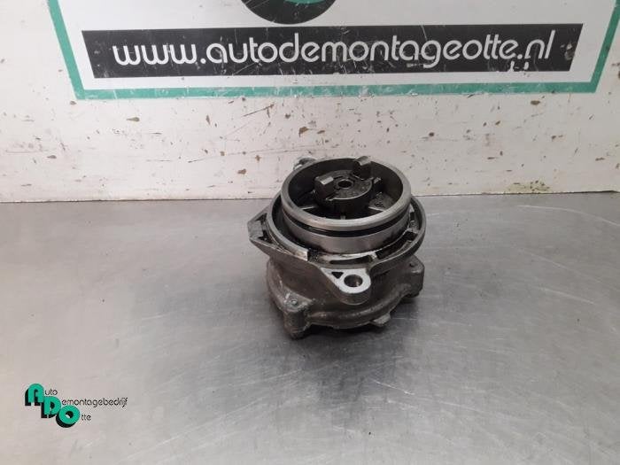 Pompe à vide (diesel) d'un BMW 3-Serie, -, 3 mois de garantie, Utilisé, -