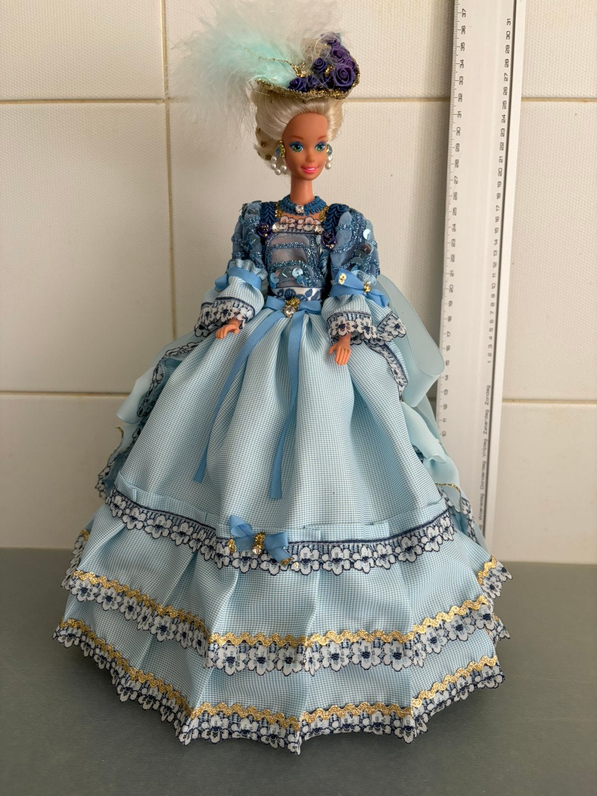 Barbie Marie-Antoinette, Ophalen of Verzenden, Zo goed als nieuw