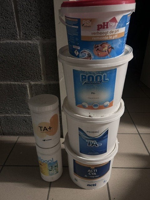 producten voor zwembad, Ophalen, Gebruikt