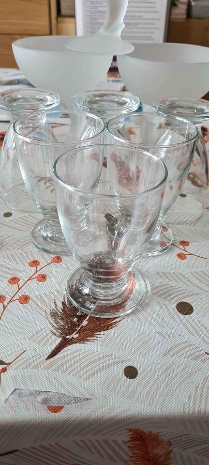 Verre à pied nouveaux, Enlèvement, Neuf, Verre