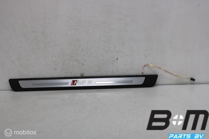 Verlichte instaplijsten Audi RS3 8V FL SB 8V4947417B, Gebruikt
