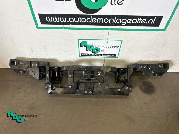 Plaque de serrure avant d'un Volkswagen ID. Buzz, Volkswagen, -, 3 mois de garantie, Utilisé