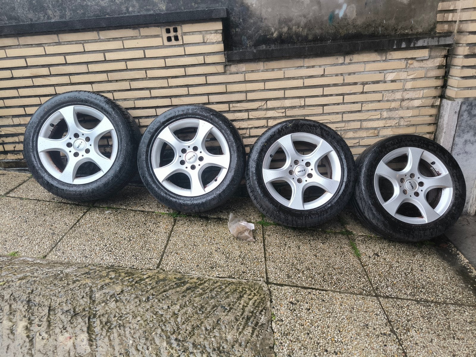 Mercedes c clk clc 4 alus velgen voor Mercedes C  205/55/16, Auto-onderdelen, Banden en Velgen, Banden en Velgen, Zomerbanden