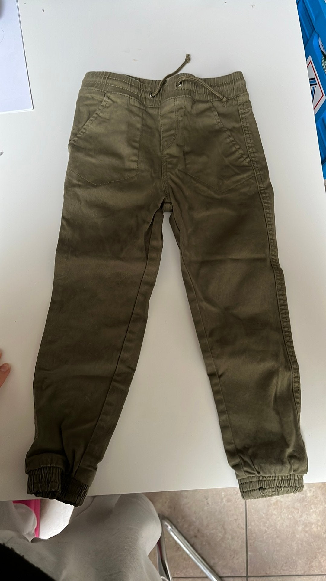 Groene broek maat zie foto, Kinderen en Baby's, Ophalen, Zo goed als nieuw