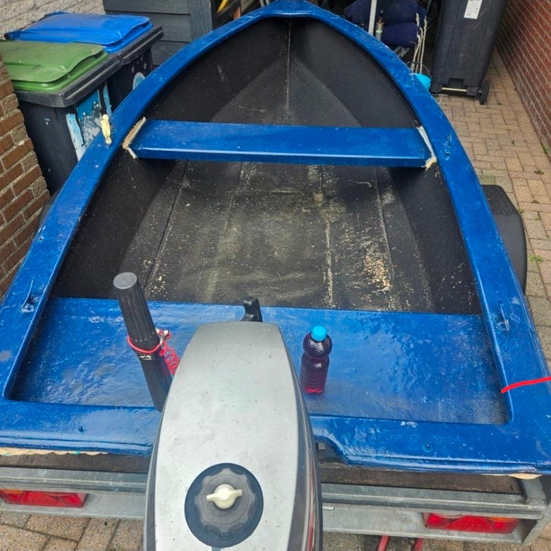 Bootje + 4pk buitenboordmotor, Ophalen