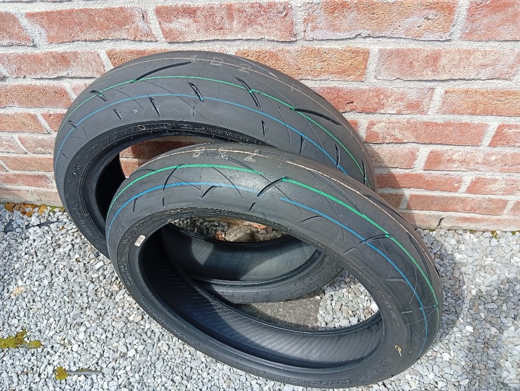 DUNLOP SPORTMAX ROADSPORT 2 - NIEUW - 120/70/17 - 160/60/17, Motos, Pièces | Autre, Enlèvement, Neuf