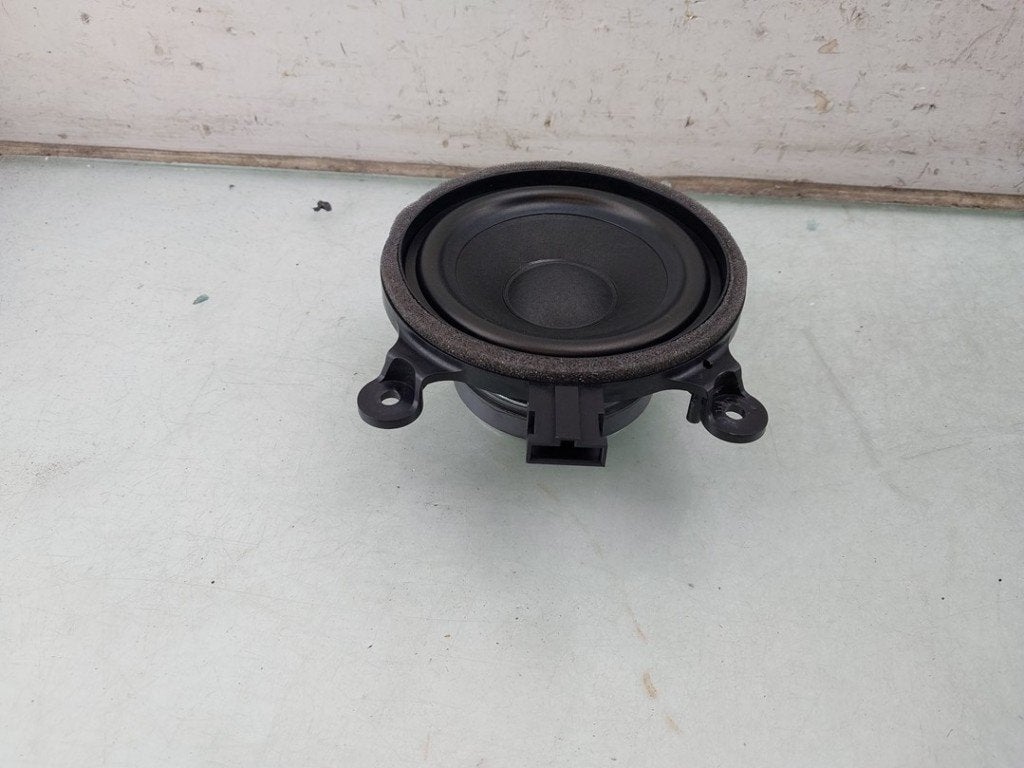 HAUT PARLEUR / ENCEINTE A3 Sportback (8YA) (|8Y0035709|), Auto-Union-Straße  1,
85057  Ingolstadt, DE, Info@audi.de, Audi, Utilisé