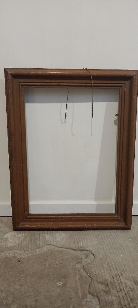 Cadre vide mouluré brun acajou 40x56 (intérieur), c23, Enlèvement ou Envoi, Utilisé, Bois