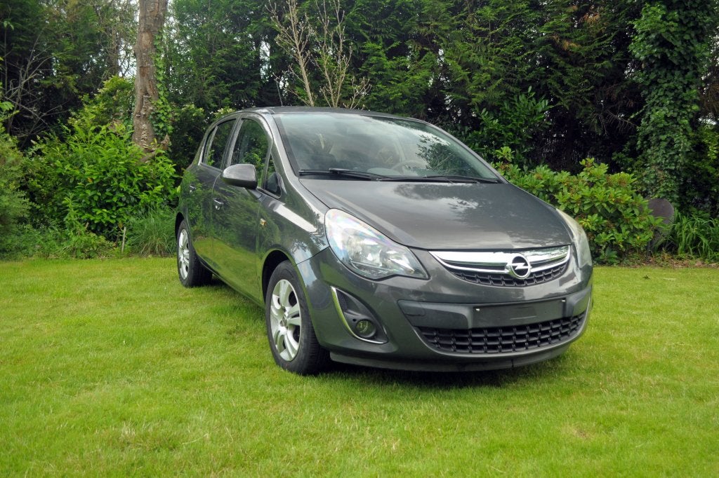 Opel Corsa benzine 5-deurs airco cruiseCtrl gekeurd carpass, Voorwielaandrijving, Euro 5, 4 cilinders, 123 cc