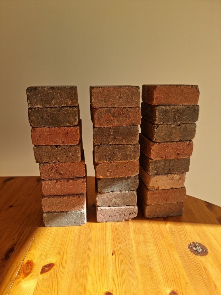 24 pavés à donner, Enlèvement, Comme neuf, Briques