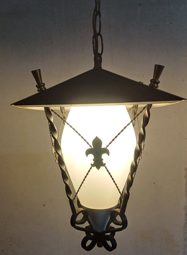 Smeedijzeren hanglamp/sier lantaarn, Huis en Inrichting, Woonaccessoires | Kandelaars en Kaarsen, Gebruikt, Lantaarn, Zwart, Metaal