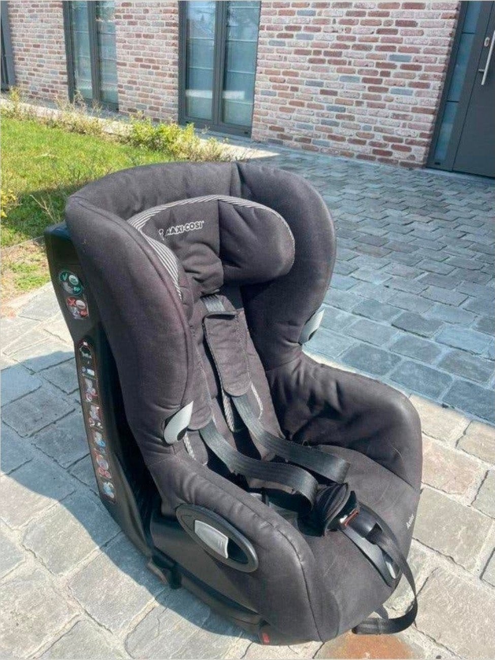 Siège auto pivotant Axiss de Bebe Confort Axxis, Enfants & Bébés, Sièges auto, Autres marques, Ceinture de sécurité, Mode veille